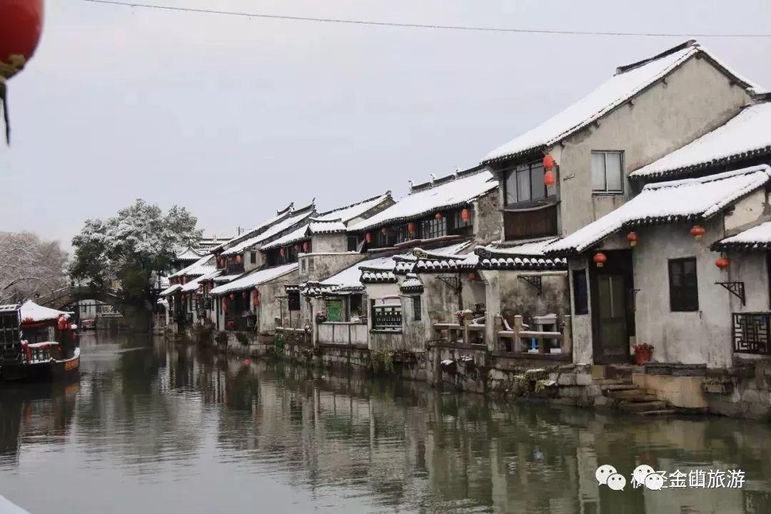 来兖州区漕河镇中心幼儿园和小朋友一起体验浓浓年味儿